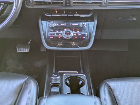 Used 2020 Lincoln Corsair FWD image 20