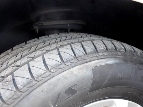 Used 2013 Chevrolet Equinox LT image 18