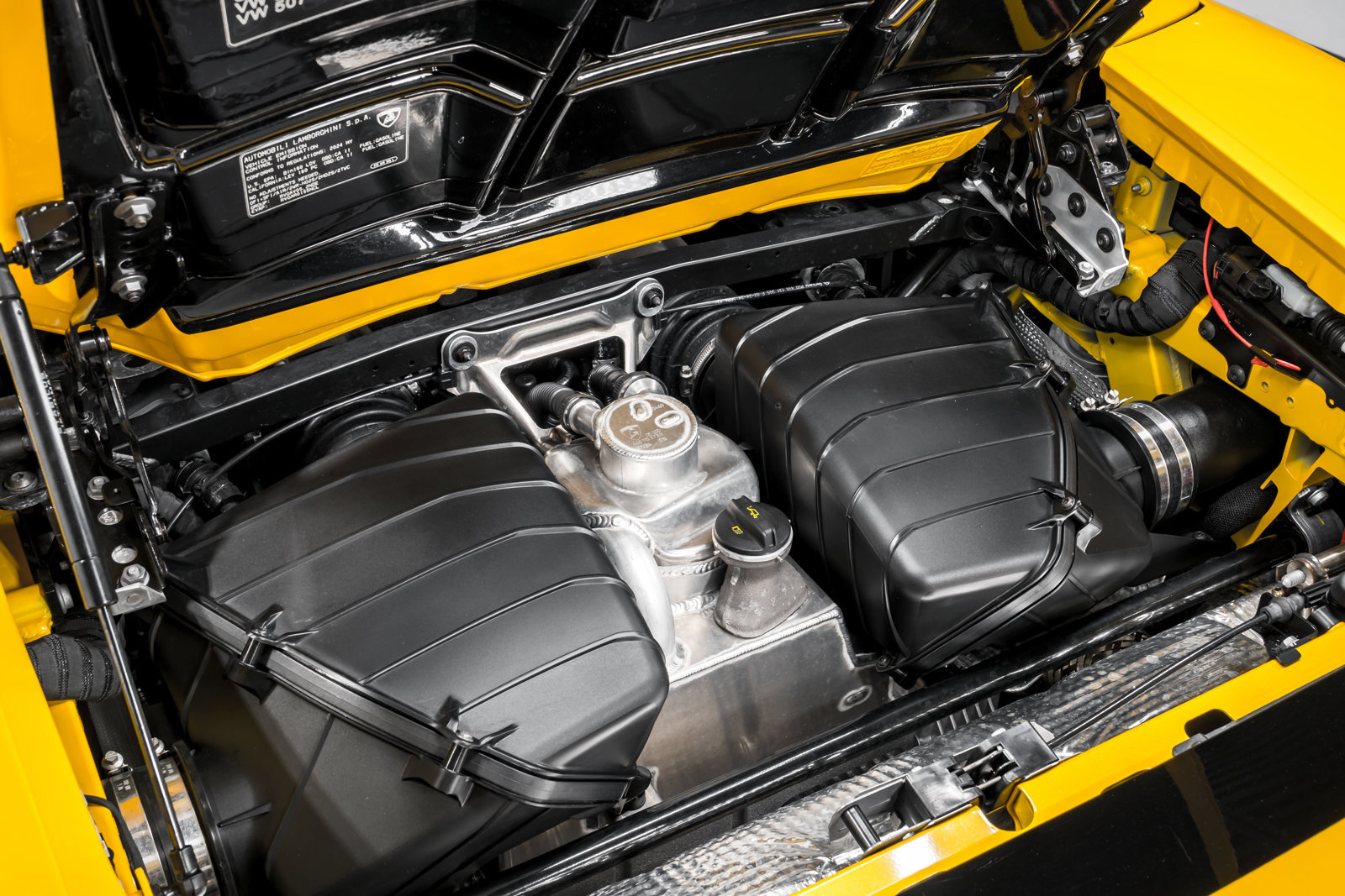 Used 2024 Lamborghini Huracan EVO AWD/4WD image 61