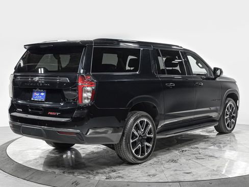Used 2022 Chevrolet Suburban RST AWD/4WD image 7