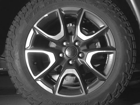 Used 2025 Jeep Compass Trailhawk AWD/4WD image 15
