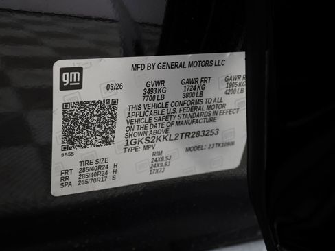 Used 2026 GMC Yukon XL Denali Ultimate w/ LPO, Floor Liner Package AWD/4WD image 40