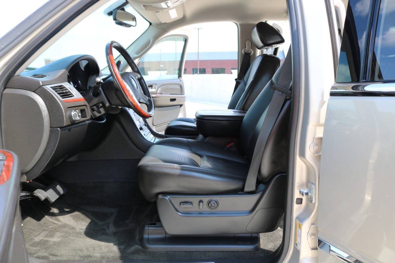 Used 2007 Cadillac Escalade AWD image 88