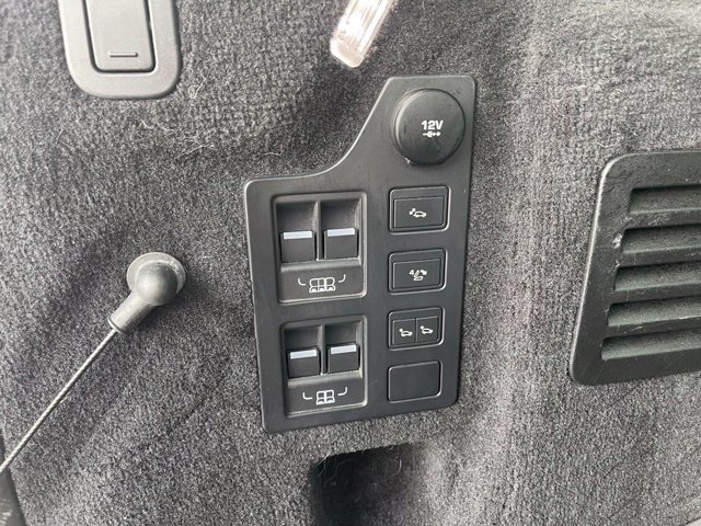 Used 2018 Land Rover Discovery HSE Luxury AWD/4WD image 12
