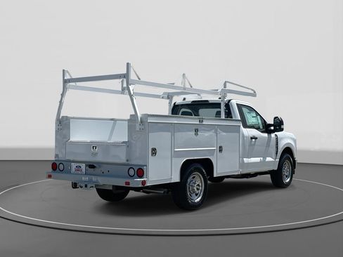 New 2025 Ford F350 XL w/ XL Chrome Package image 5