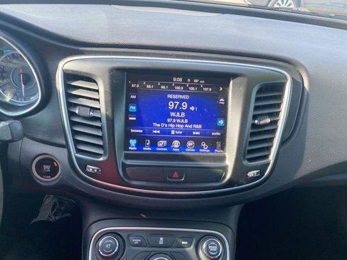 Used 2015 Chrysler 200 Limited w/ Convenience Group FWD image 36