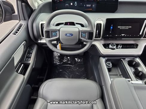 New 2026 Ford Expedition Active RWD image 11