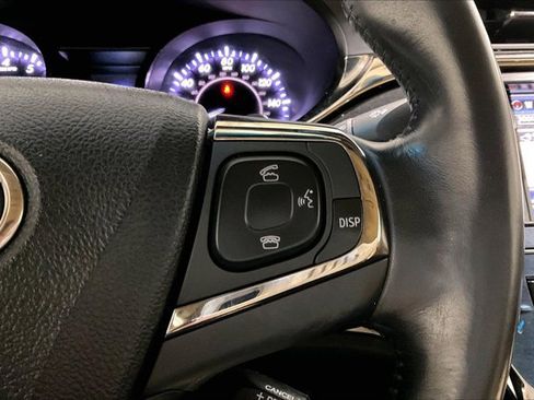 Used 2013 Toyota Avalon Limited FWD image 19