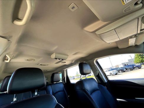 Used 2019 Dodge Journey GT image 12