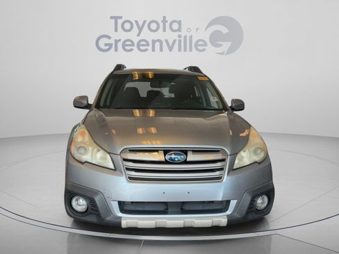 Used 2014 Subaru Outback 2.5i Limited w/ Moonroof Package AWD/4WD image 9