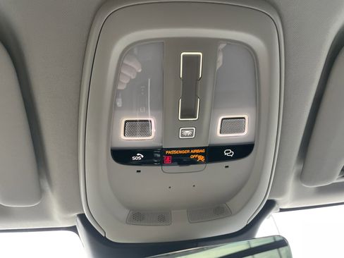 Used 2025 Volvo XC60 B5 Plus image 54