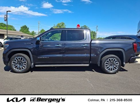 Used 2025 GMC Sierra 1500 Denali Ultimate w/ LPO, Utility Wall Package AWD/4WD image 9