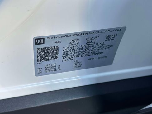 Used 2025 Chevrolet Equinox LT w/ Convenience Package II image 18