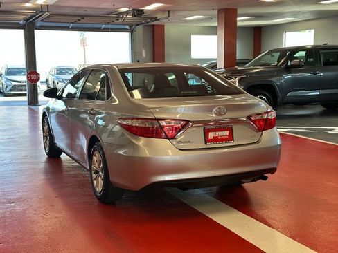 Used 2016 Toyota Camry LE FWD image 4