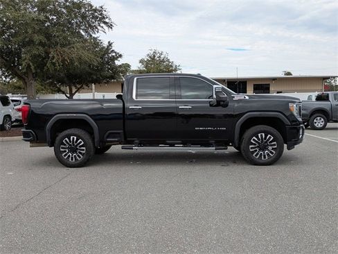 Used 2020 GMC Sierra 2500 Denali w/ Denali Ultimate Package image 2