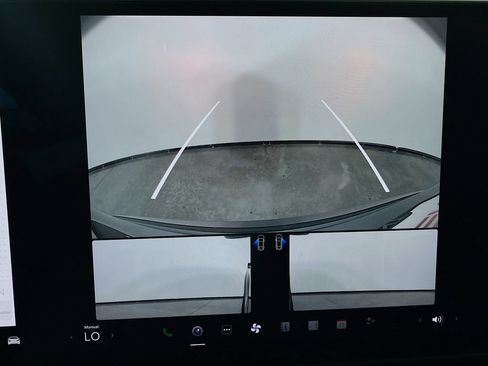 Used 2022 Tesla Model S AWD/4WD image 19