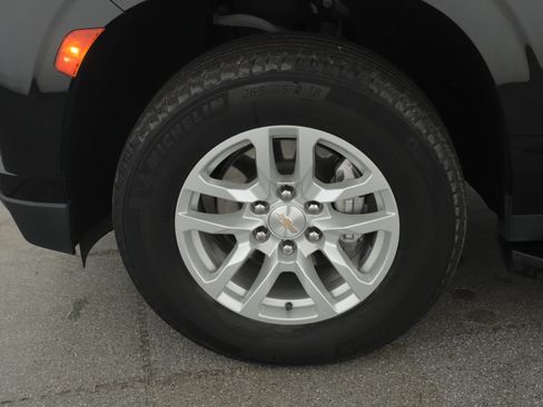 Used 2024 Chevrolet Tahoe LT image 7