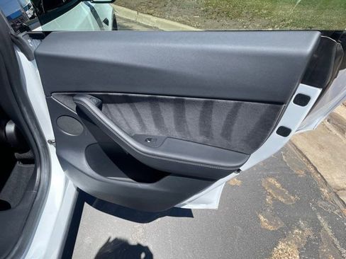 Used 2021 Tesla Model Y Performance AWD/4WD image 19