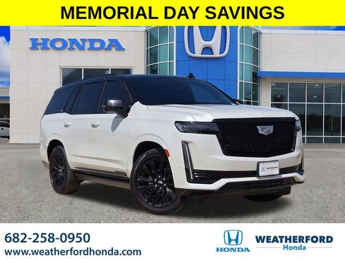 Used 2023 Cadillac Escalade Sport Platinum AWD/4WD image 1