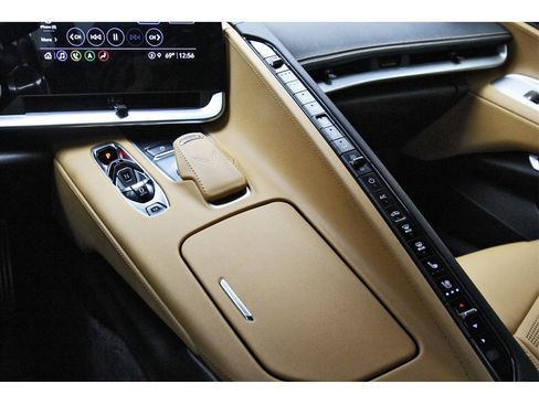 Used 2023 Chevrolet Corvette Stingray Preferred Cpe w/ Z51 Performance Package image 23