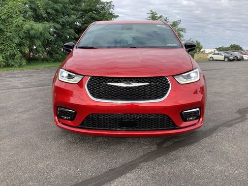 New 2026 Chrysler Pacifica Select image 9