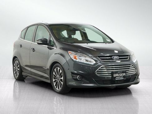 Used 2017 Ford C-MAX Titanium w/ Equipment Group 301A FWD image 7