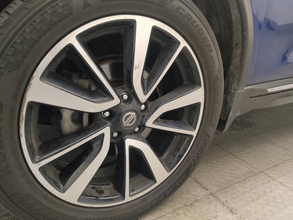Used 2019 Nissan Rogue SL w/ Premium Package FWD image 31