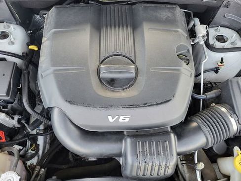 Used 2015 Jeep Grand Cherokee Limited w/ Trailer Tow Group IV image 19