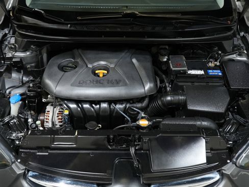 Used 2011 Hyundai Elantra GLS w/ Preferred Equipment Pkg 3 image 45