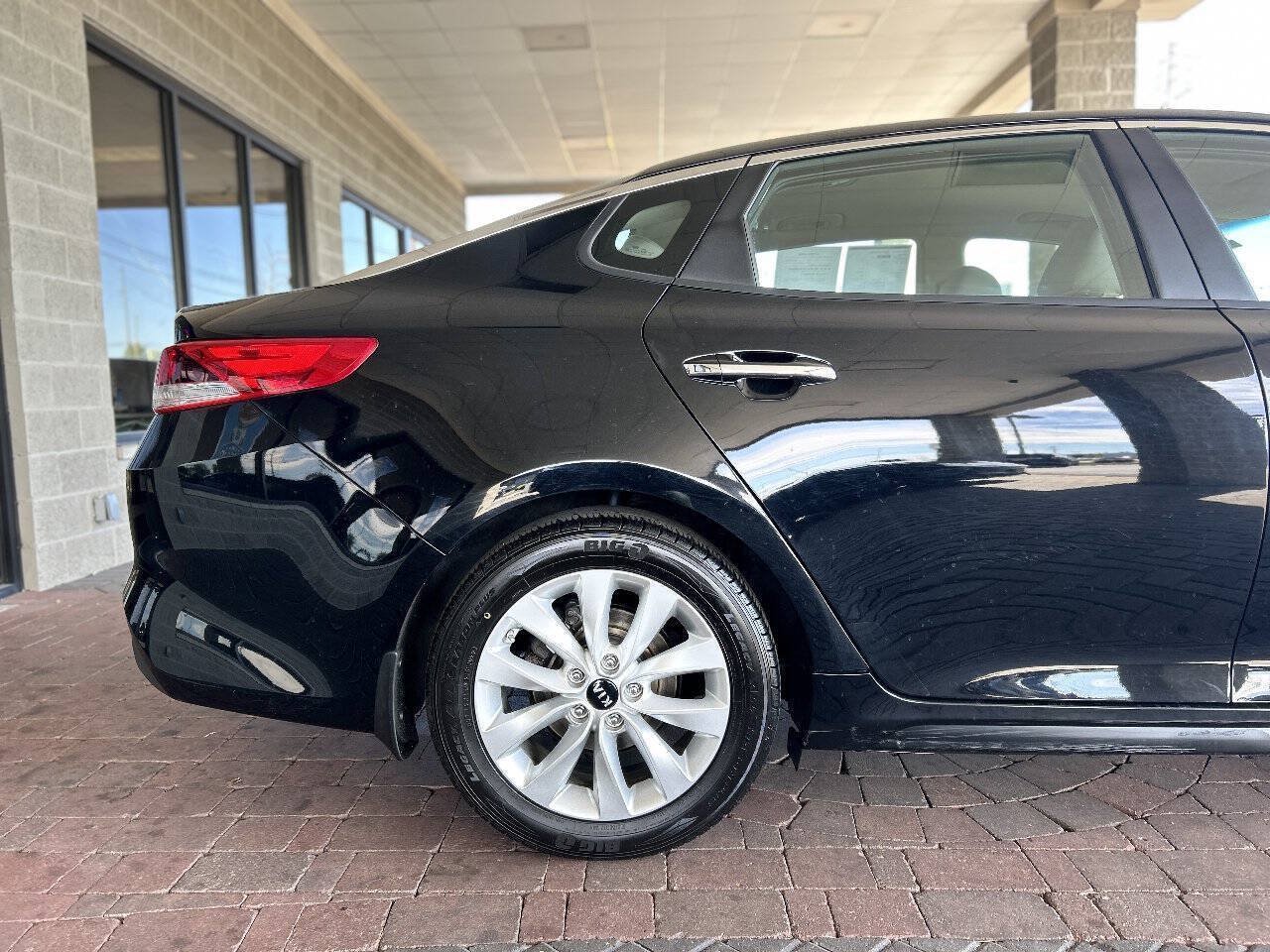 Used 2018 Kia Optima LX w/ Convenience Package FWD image 18