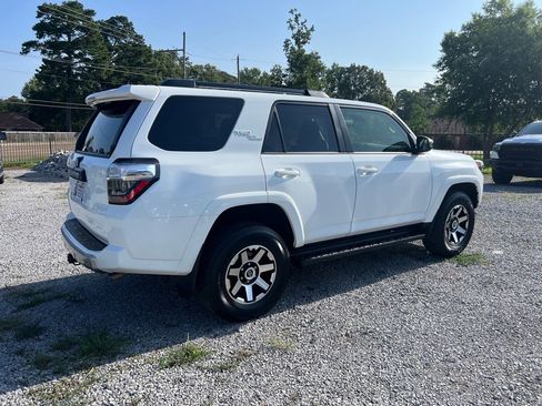 Used 2024 Toyota 4Runner TRD Off-Road image 6