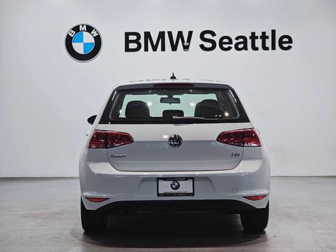 Used 2017 Volkswagen Golf Wolfsburg Edition image 5