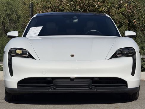 Certified 2021 Porsche Taycan 4S image 10