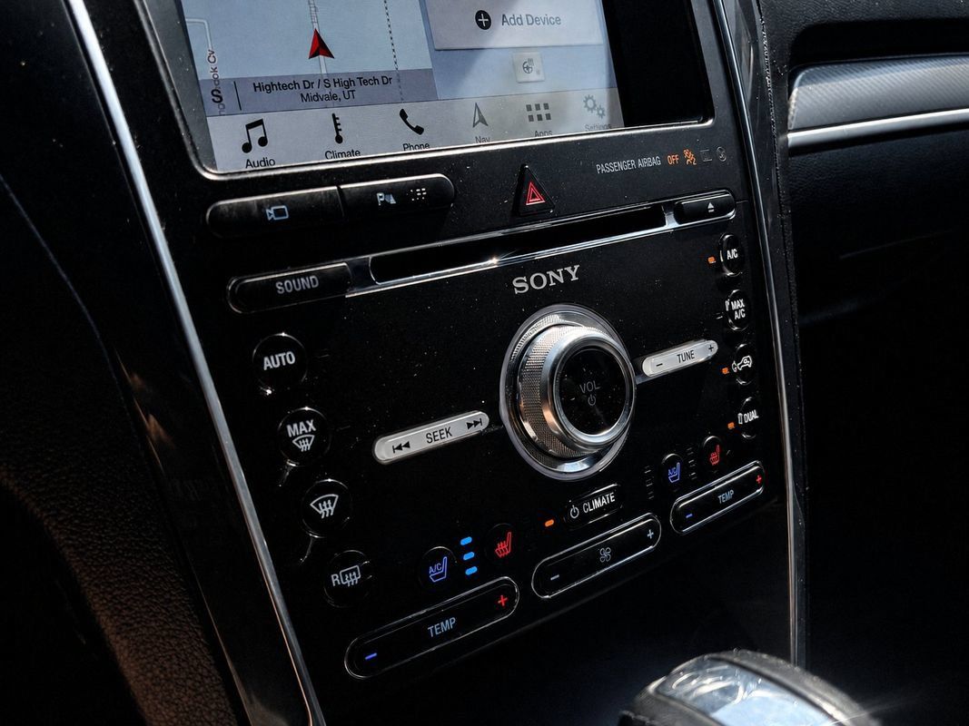 Used 2018 Ford Explorer Sport w/ Equipment Group 401A AWD/4WD image 18