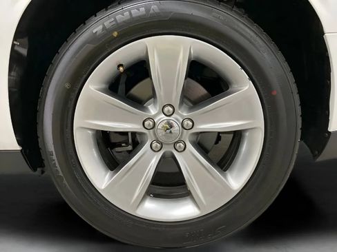 Used 2021 Dodge Challenger SXT RWD image 25