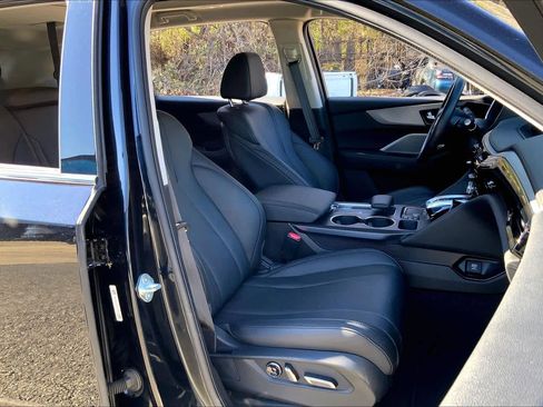 Used 2024 Acura MDX FWD image 9