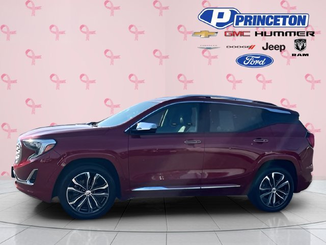 Used 2020 GMC Terrain Denali w/ GMC Pro Grade Package AWD/4WD image 4