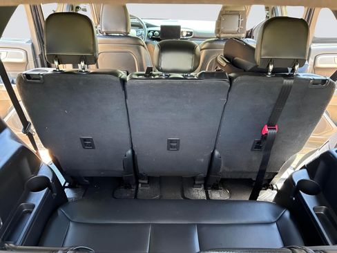 Used 2020 Ford Explorer Limited AWD/4WD image 9