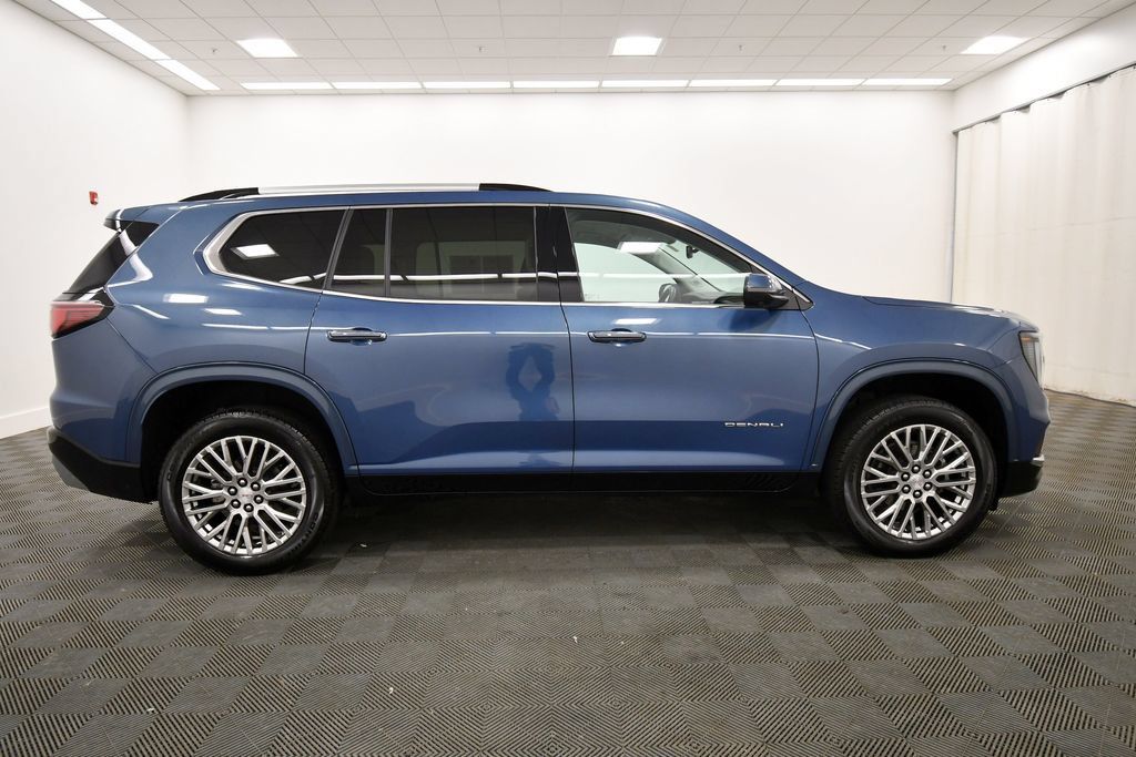 Used 2024 GMC Acadia Denali FWD image 9