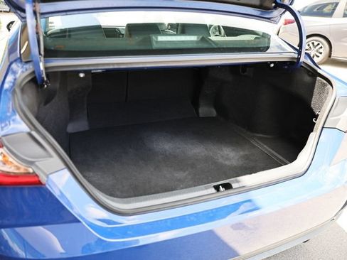Used 2025 Toyota Camry SE FWD image 28