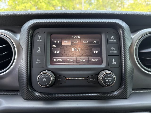 Used 2021 Jeep Wrangler Unlimited Sport AWD/4WD image 16