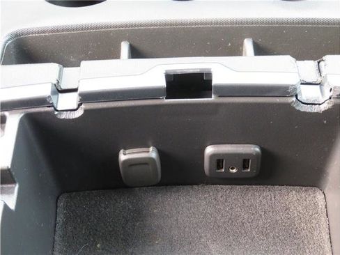 Used 2019 GMC Sierra 2500 SLT w/ Duramax Plus Package image 8