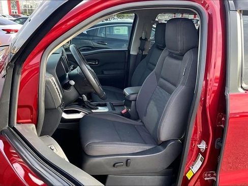 Used 2023 Nissan Frontier SV w/ SV Convenience Package image 11