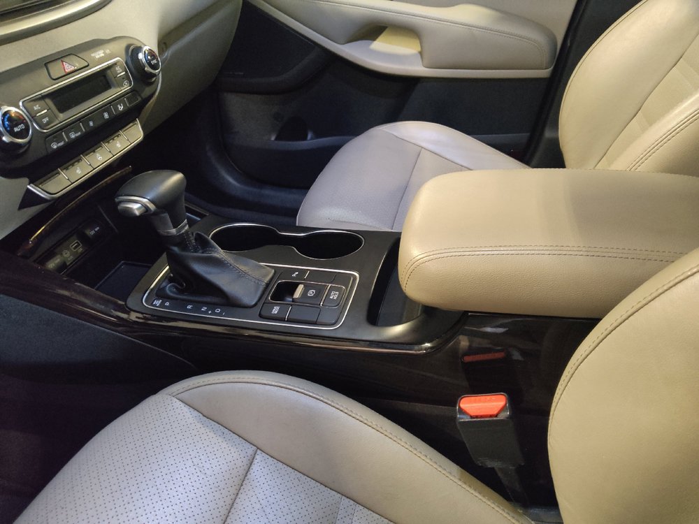 Used 2019 Kia Sorento EX w/ EX Touring Package FWD image 26