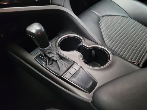 Used 2022 Toyota Camry SE image 26