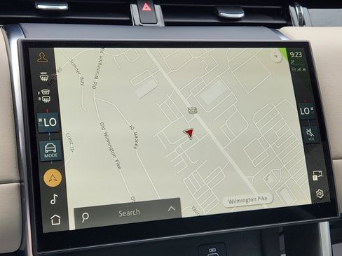 Certified 2025 Land Rover Discovery Sport S image 21