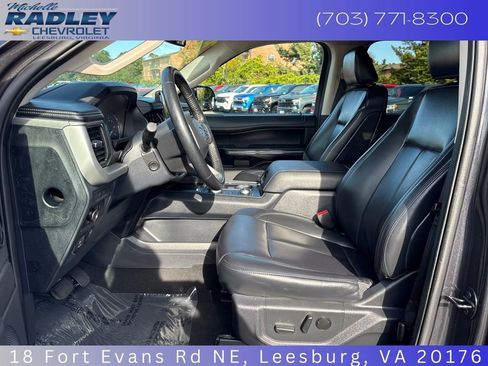 Used 2024 Ford Expedition Max XLT image 16