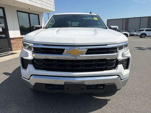 Used 2024 Chevrolet Silverado 1500 LT image 10