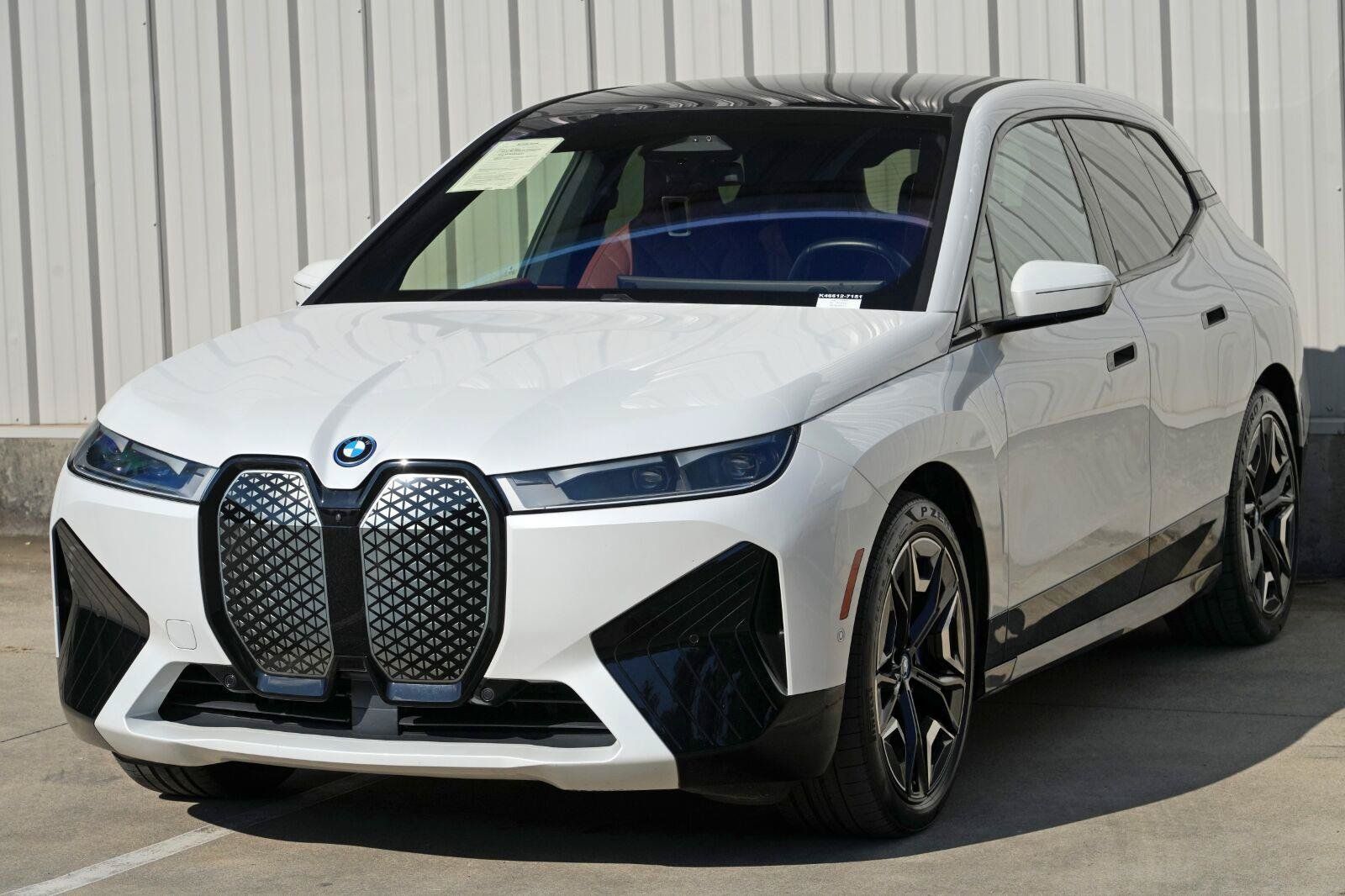 Used 2022 BMW iX xDrive50 w/ Premium Package AWD/4WD image 48