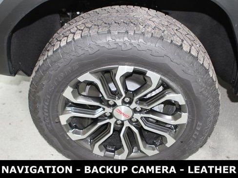 New 2026 GMC Canyon Denali image 12